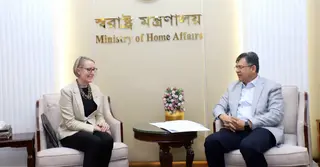 স্বরাষ্ট্রমন্ত্রীর সঙ্গে যুক্তরাজ্যের হাইকমিশনারের সাক্ষাৎ